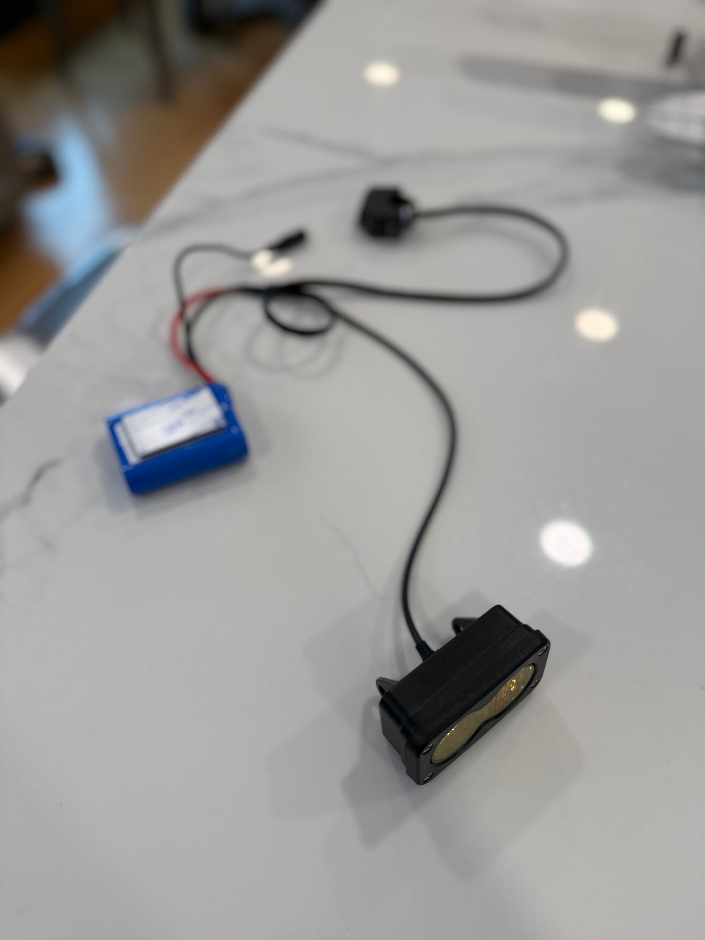 Battery Powered Baja Light w/ Switch (Amber)